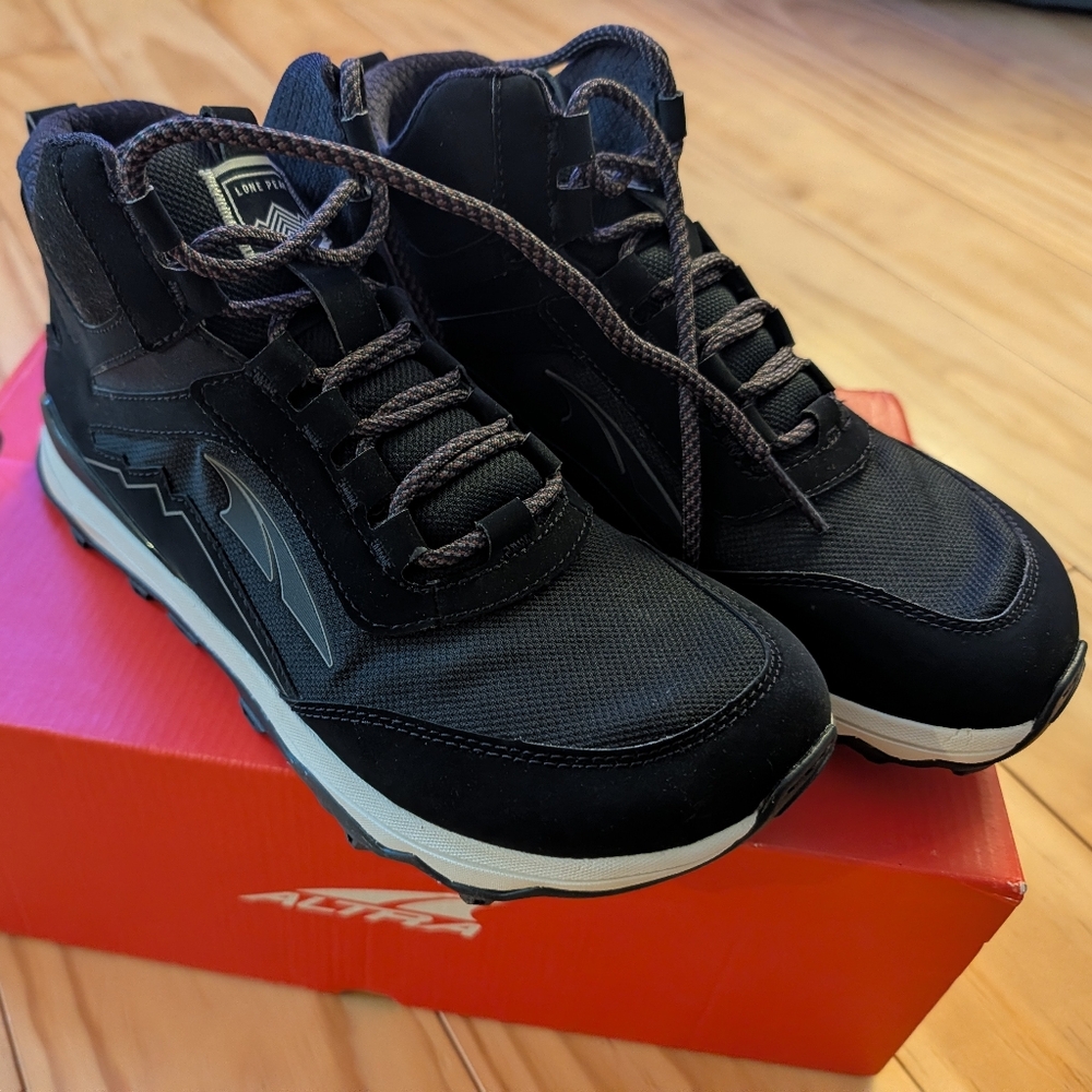 NIB Altra Lone Peak Hiker Shoes Mens Size 8